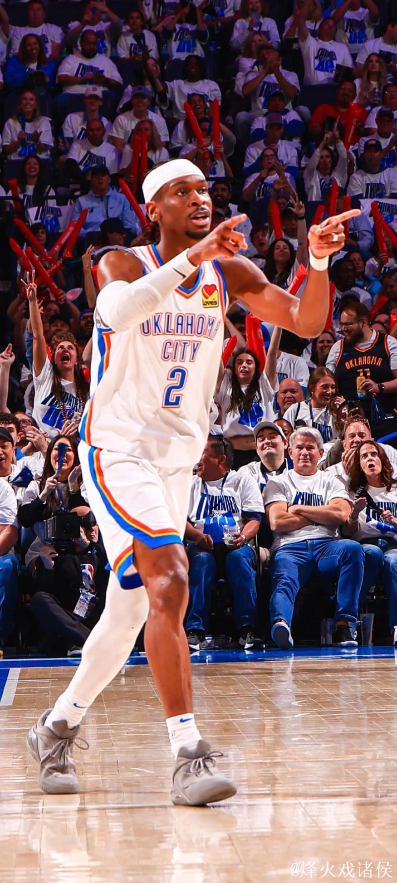 亚历山大狂轰40分雷霆12连胜势不可挡 灰熊击败太阳致其吞3连败