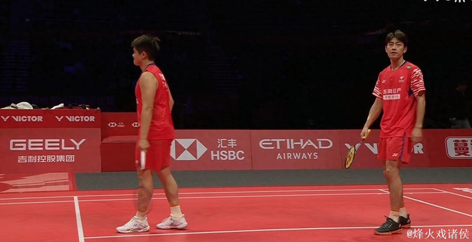 世界羽联总决赛揭幕 国羽首日5胜4负战绩起伏 世界羽联总决赛揭幕 国羽首日5胜4负战绩起伏